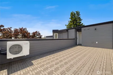 7011 9th Avenue NE Seattle WA 98115