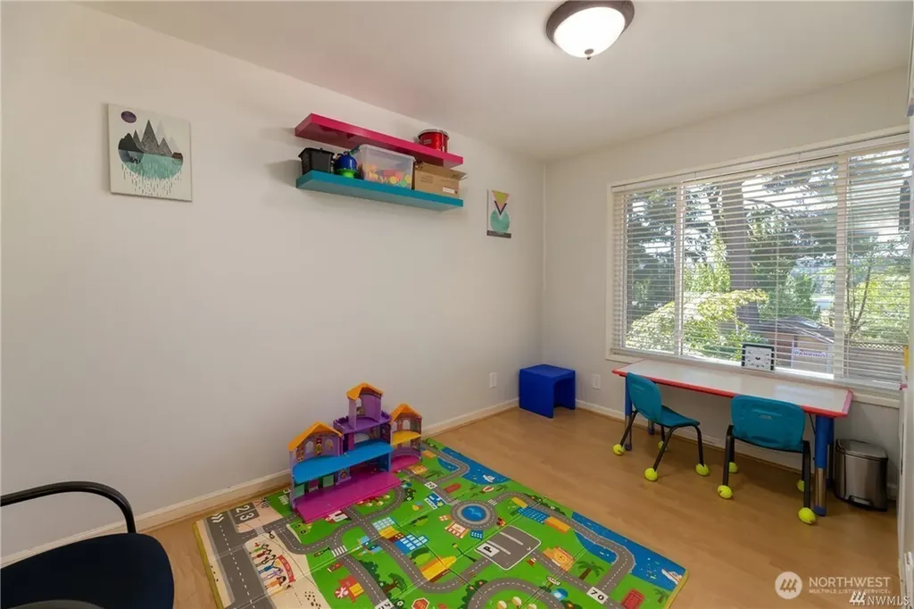 6443 NE 181st Street Kenmore WA 98028