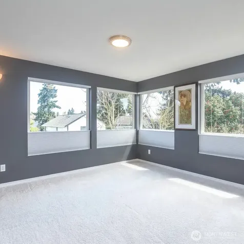 4258 Whitman Avenue N Seattle WA 98103
