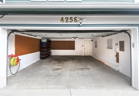 4258 Whitman Avenue N Seattle WA 98103