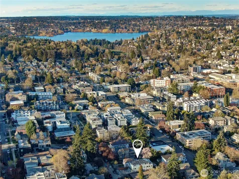 4258 Whitman Avenue N Seattle WA 98103