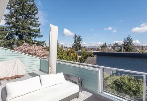 4258 Whitman Avenue N Seattle WA 98103