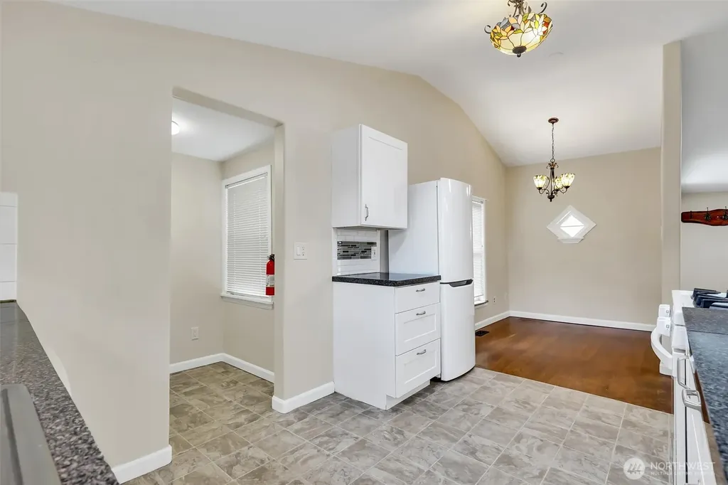 13722 Interlake Avenue N Seattle WA 98133