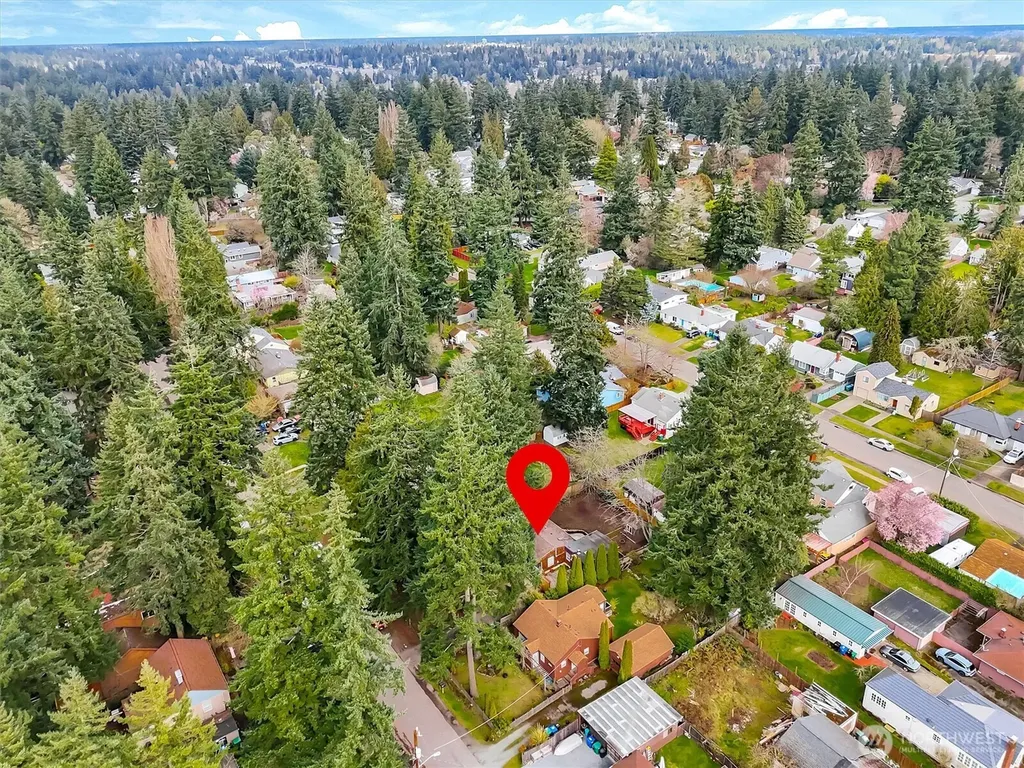 13722 Interlake Avenue N Seattle WA 98133