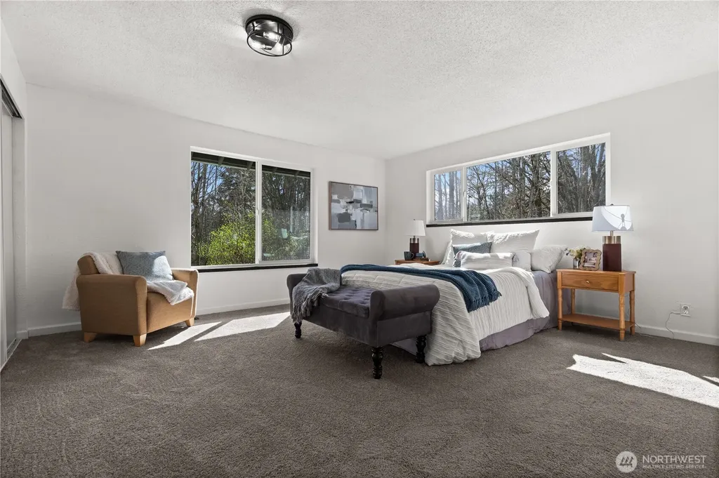3333 Creek View Court SE Port Orchard WA 98366