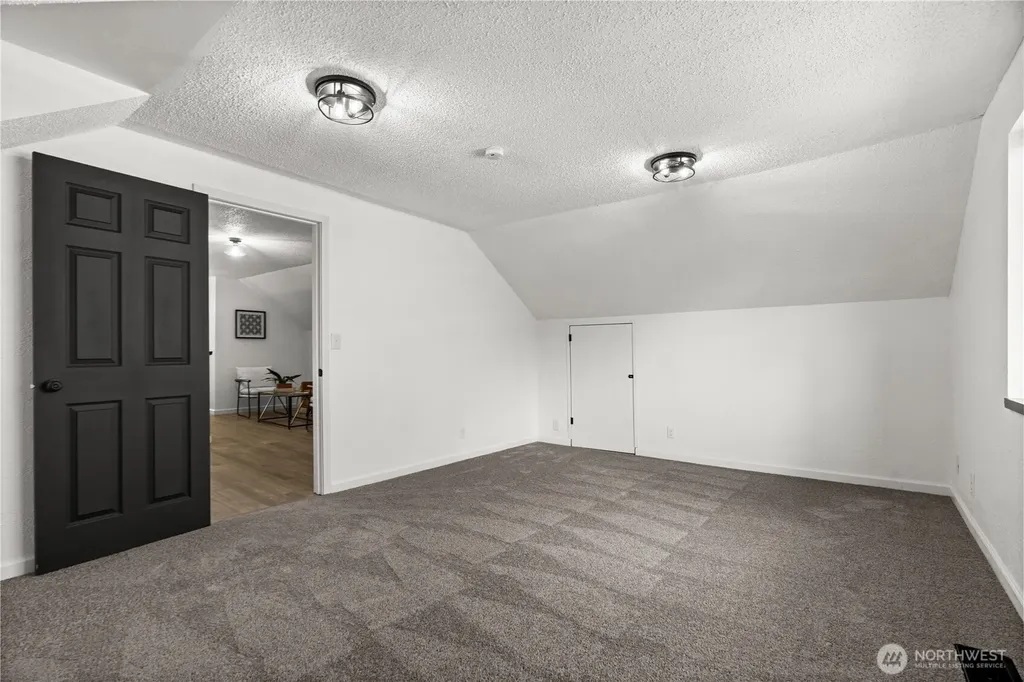 3333 Creek View Court SE Port Orchard WA 98366