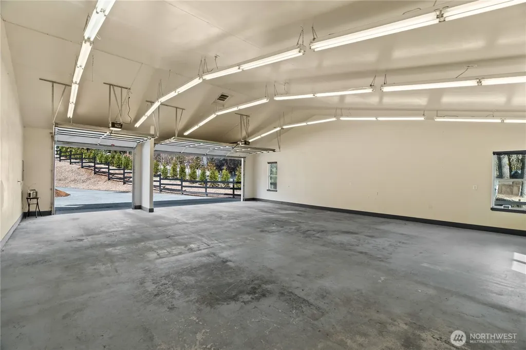 3333 Creek View Court SE Port Orchard WA 98366