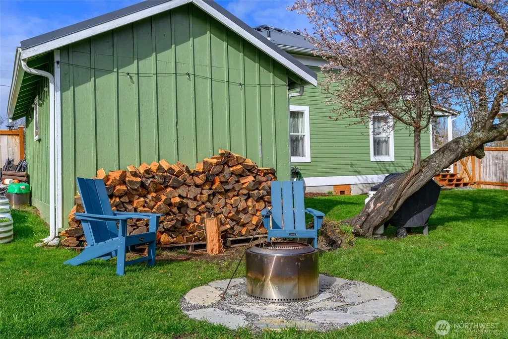 705 NE Haller Street Coupeville WA 98239