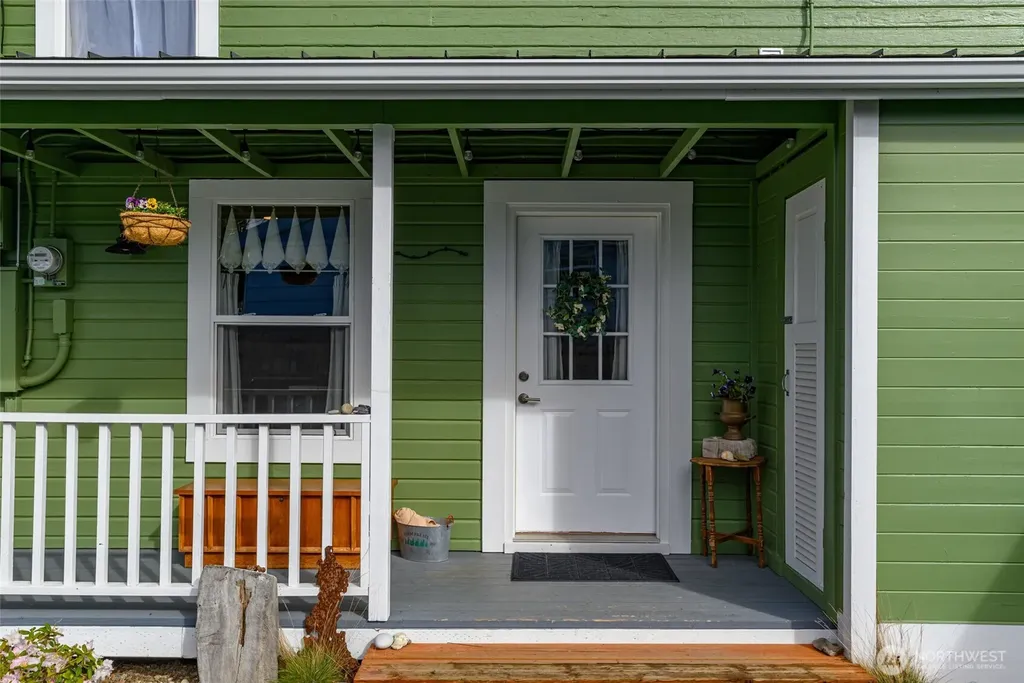 705 NE Haller Street Coupeville WA 98239
