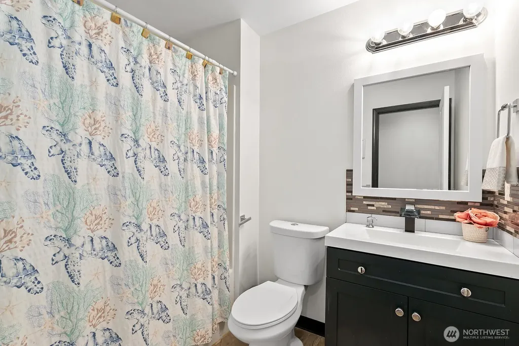 877 5th Pl NE Issaquah WA 98029