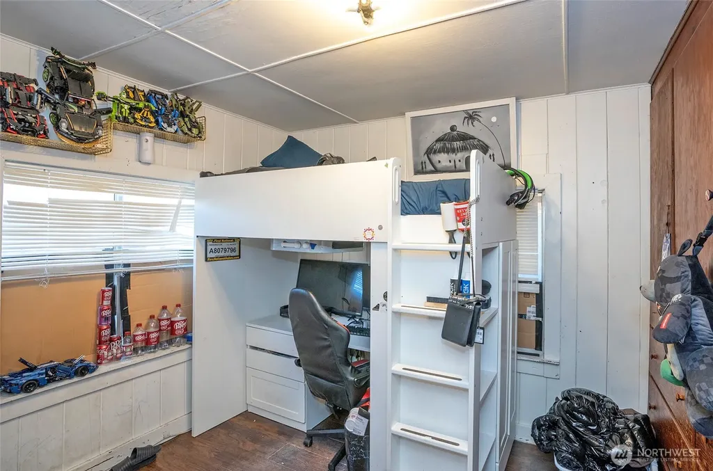 758 108th Street S Tacoma WA 98444