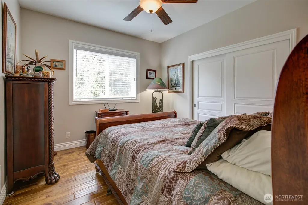 125 Sunrise Avenue SE Ocean Shores WA 98569