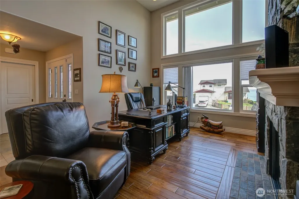 125 Sunrise Avenue SE Ocean Shores WA 98569