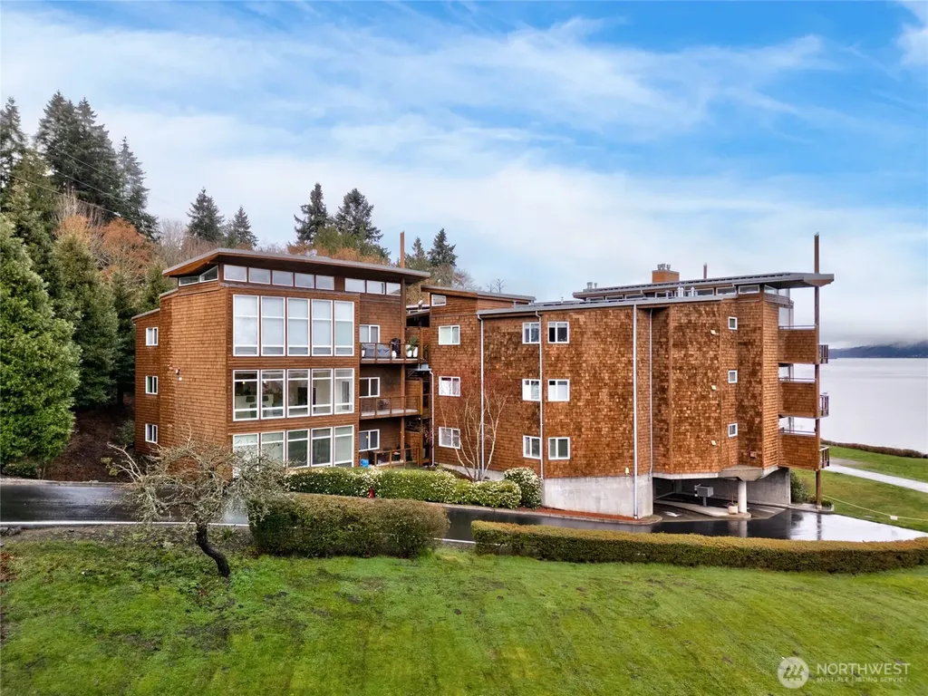 4501 Fidalgo Bay Road Anacortes WA 98221