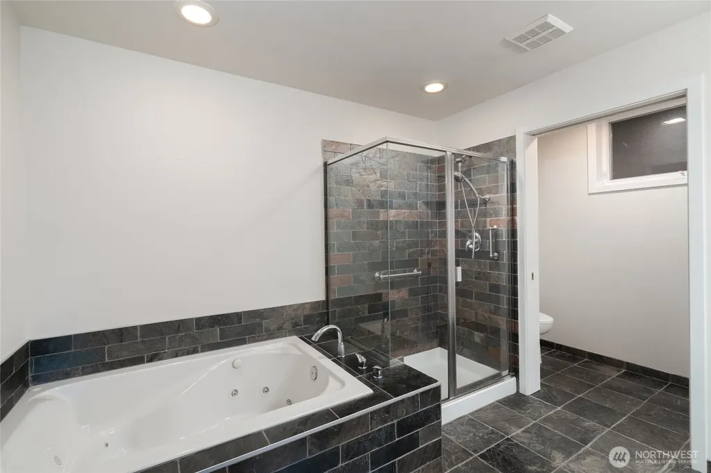 4501 Fidalgo Bay Road Anacortes WA 98221