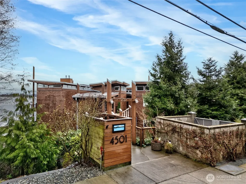 4501 Fidalgo Bay Road Anacortes WA 98221