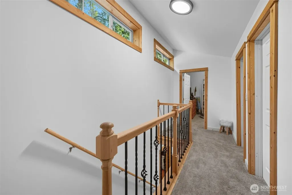 7533 Canyon View Drive Deming WA 98244