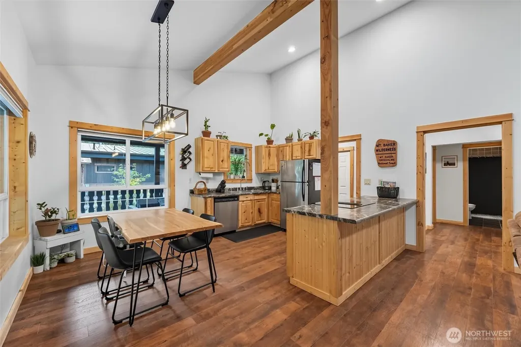 7533 Canyon View Drive Deming WA 98244