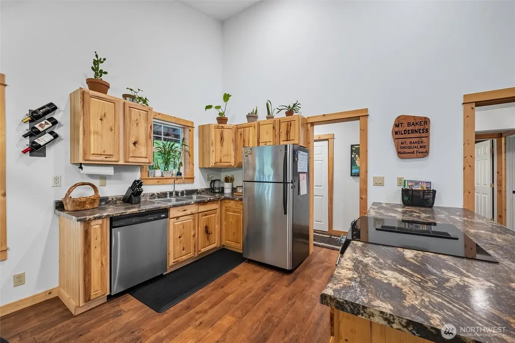 7533 Canyon View Drive Deming WA 98244