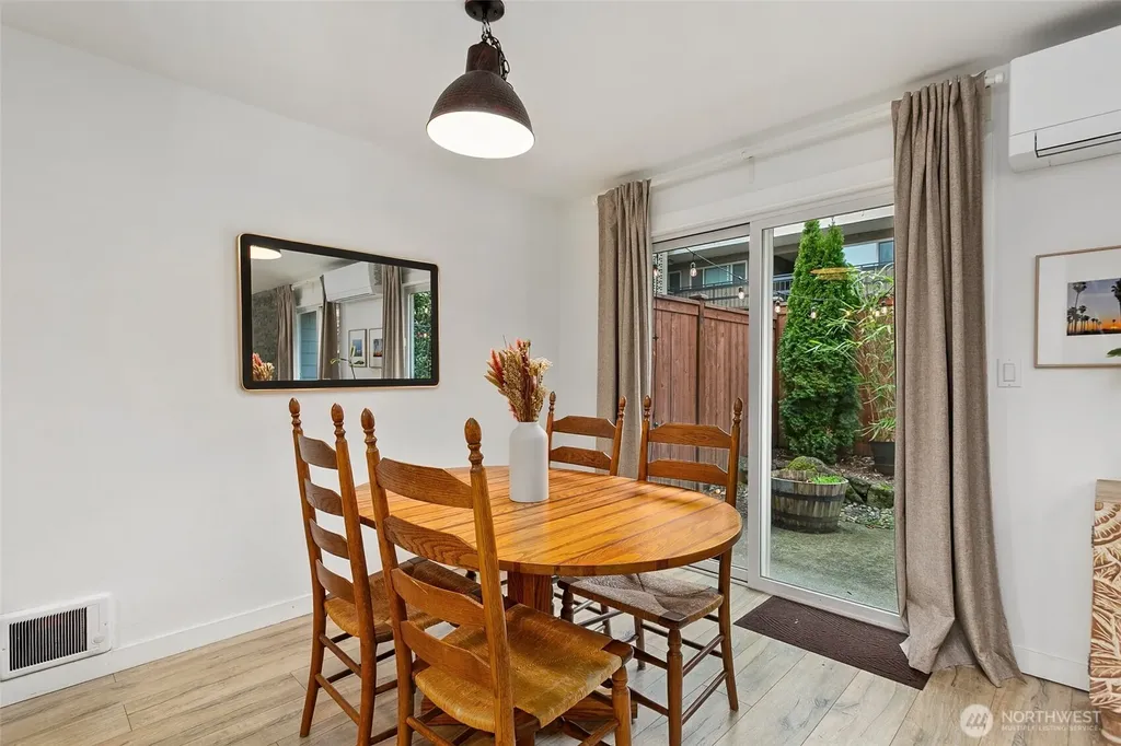 15929 3rd Place SW Burien WA 98166