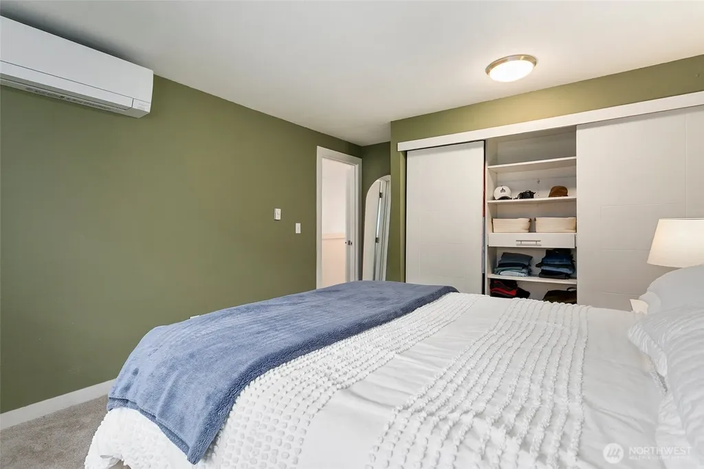 15929 3rd Place SW Burien WA 98166