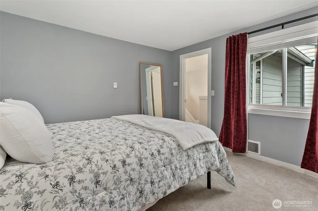 15929 3rd Place SW Burien WA 98166