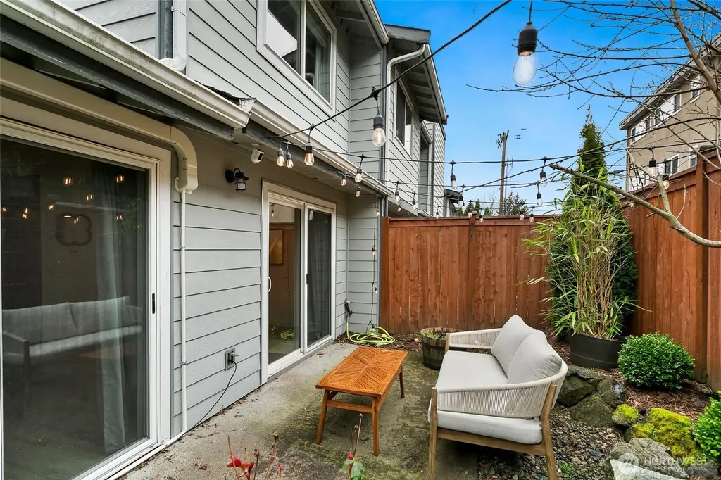 15929 3rd Place SW Burien WA 98166