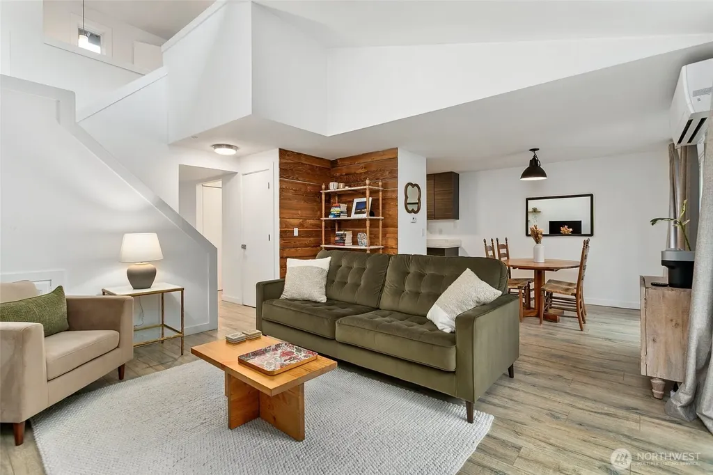 15929 3rd Place SW Burien WA 98166