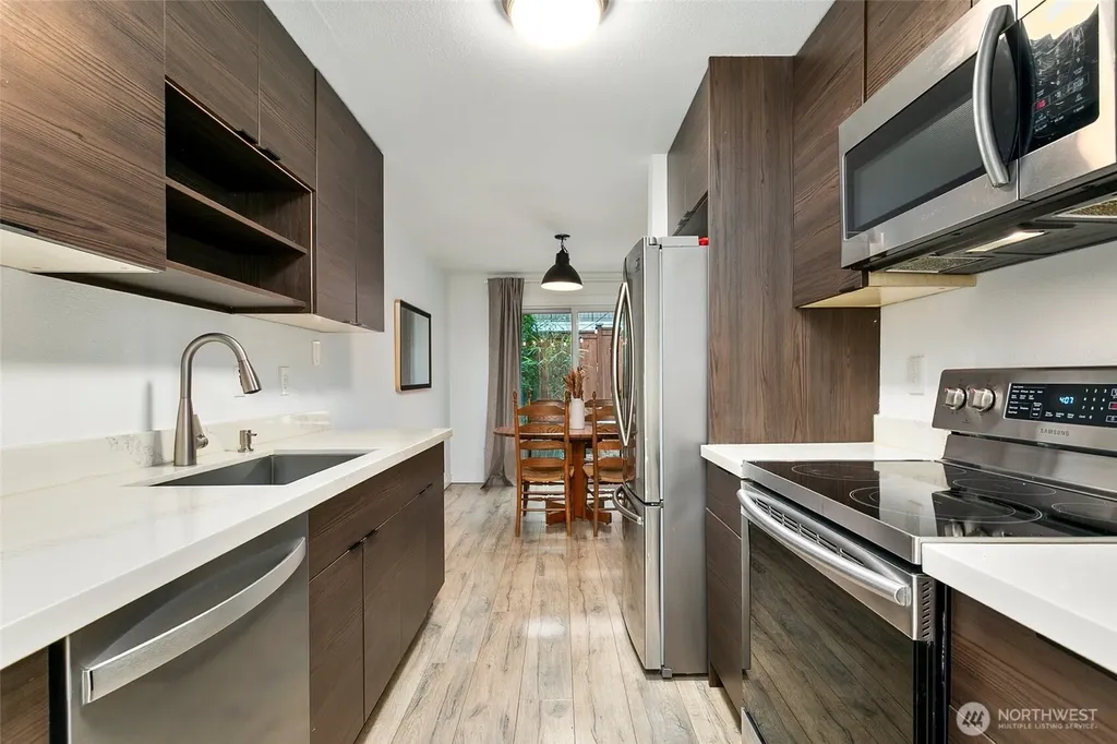 15929 3rd Place SW Burien WA 98166