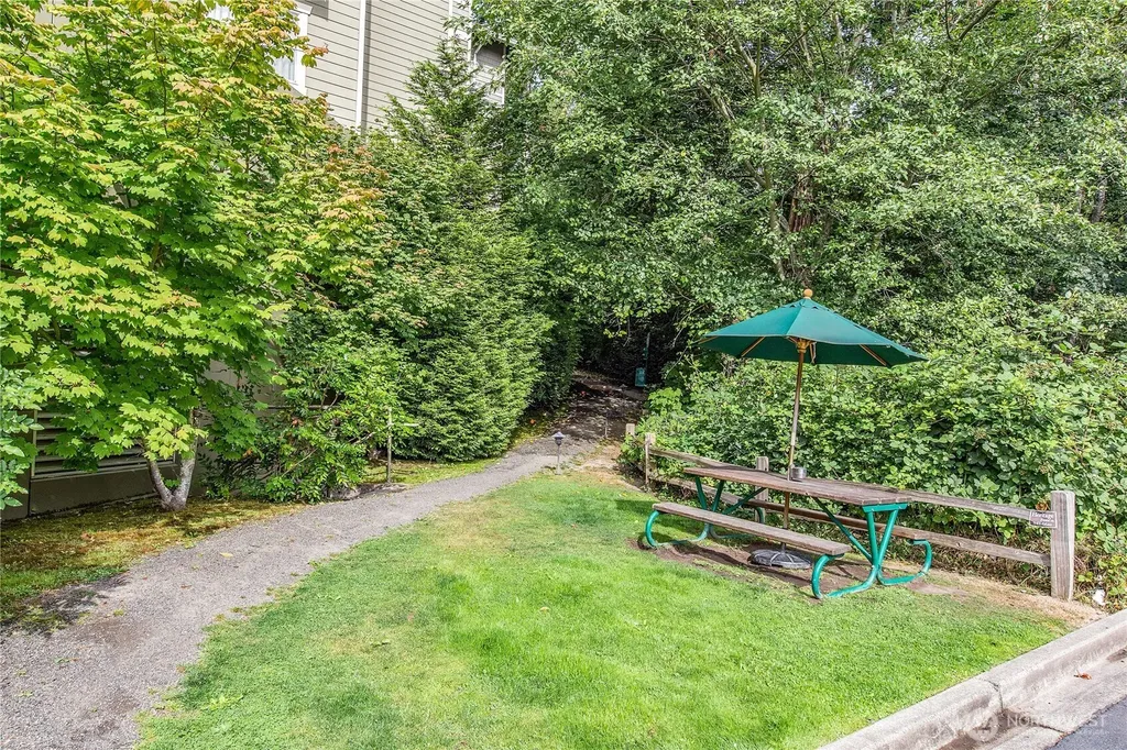 300 High School Road NE Bainbridge Island WA 98110