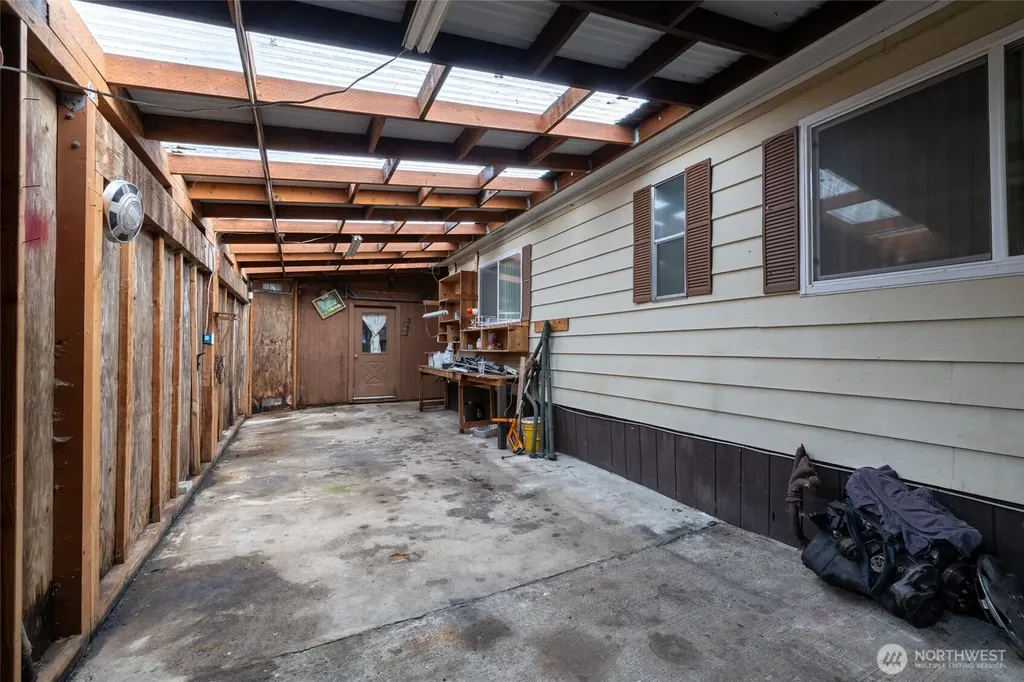 147 E Wood Avenue Morton WA 98356