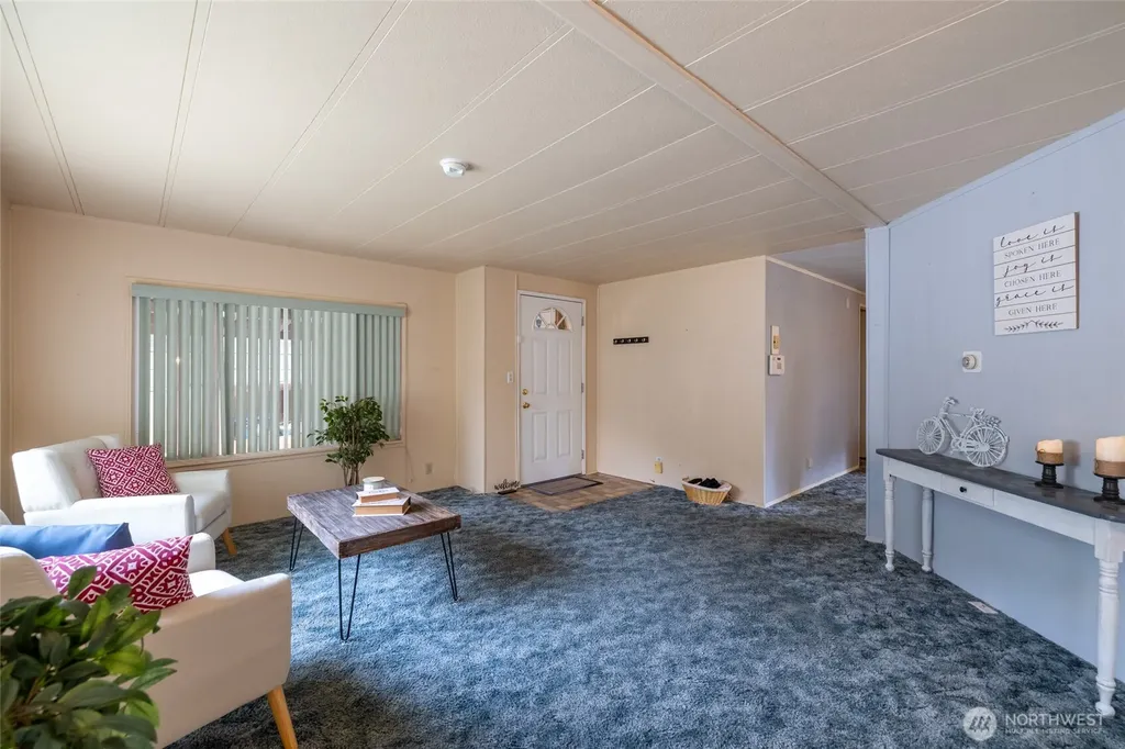 147 E Wood Avenue Morton WA 98356