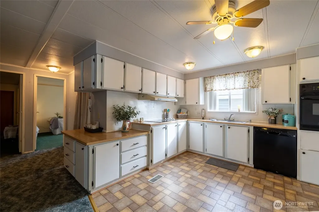 147 E Wood Avenue Morton WA 98356