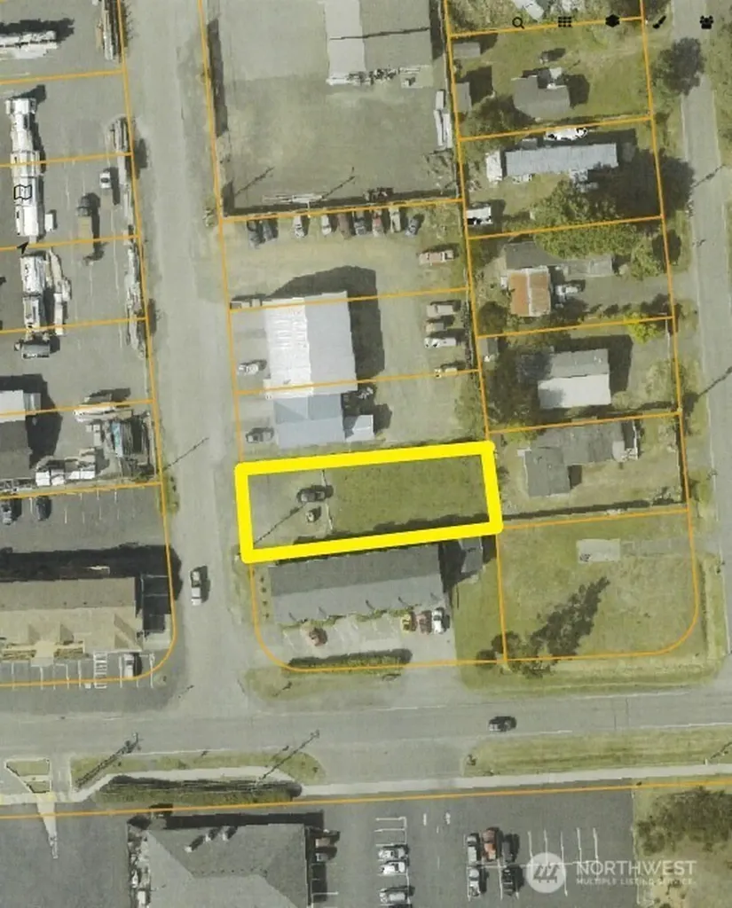 704 Seahorse Avenue NE Ocean Shores WA 98569
