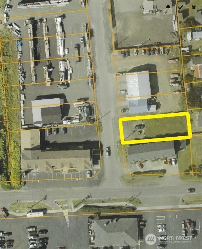 704 Seahorse Avenue NE Ocean Shores WA 98569