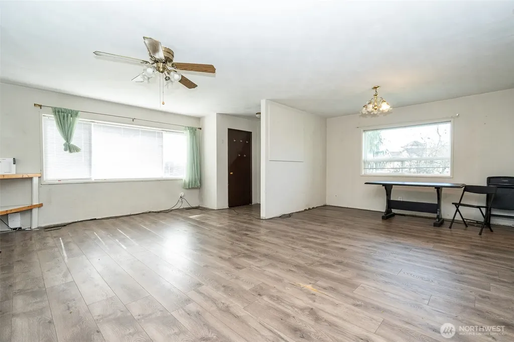 1428 SW Grandview Avenue Chehalis WA 98532