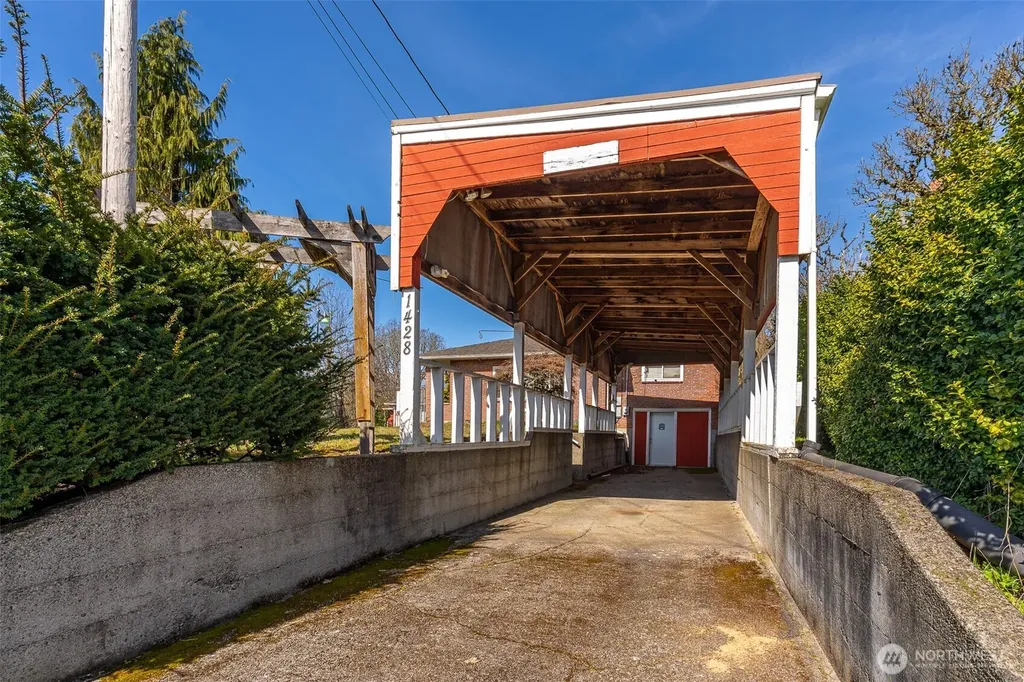 1428 SW Grandview Avenue Chehalis WA 98532