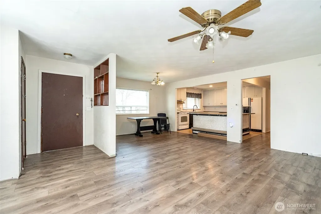 1428 SW Grandview Avenue Chehalis WA 98532