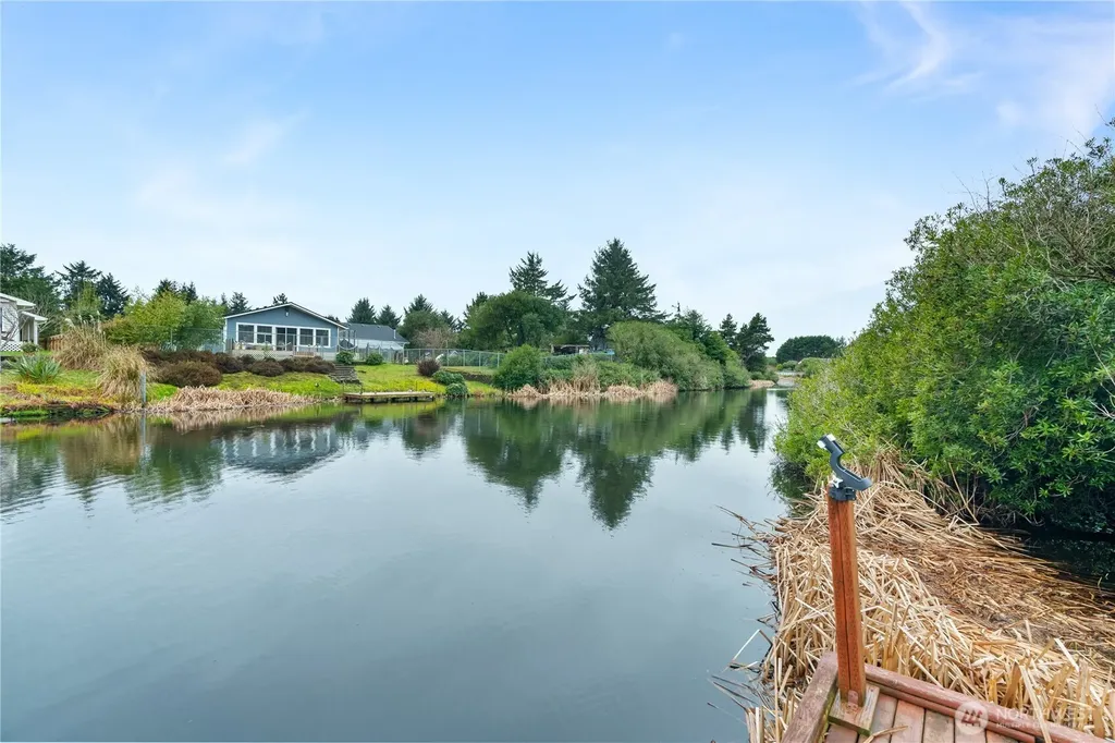 329 Cockle Street SW Ocean Shores WA 98569