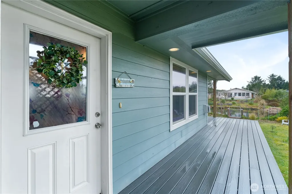 329 Cockle Street SW Ocean Shores WA 98569