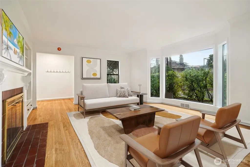 1114 2nd Avenue N Seattle WA 98109