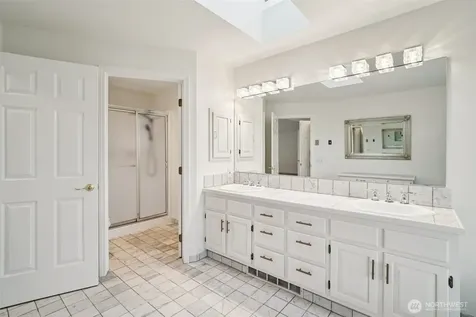 1114 2nd Avenue N Seattle WA 98109