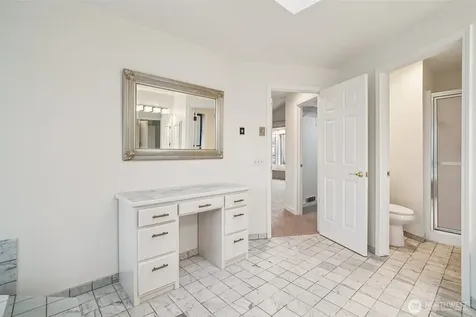1114 2nd Avenue N Seattle WA 98109