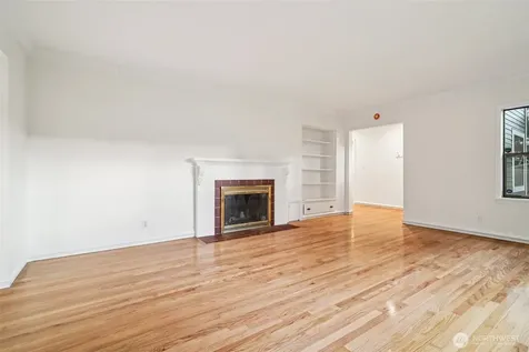 1114 2nd Avenue N Seattle WA 98109