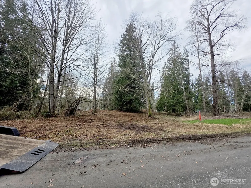 33722 Thomas Road E Eatonville WA 98328