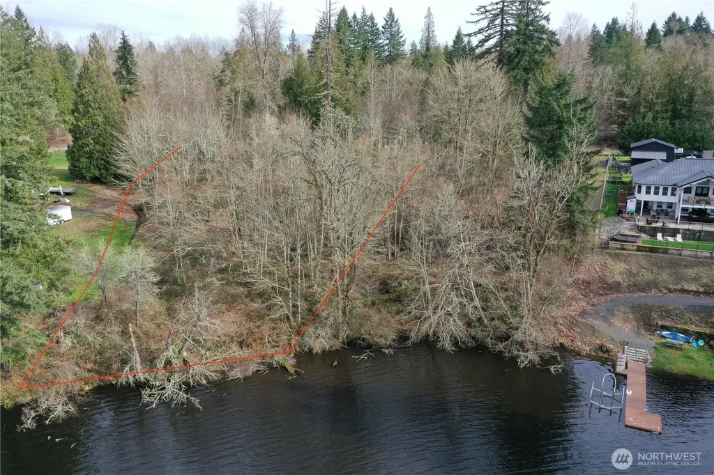 33722 Thomas Road E Eatonville WA 98328