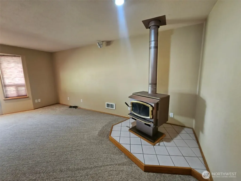 701 E Road Of Tralee Shelton WA 98584