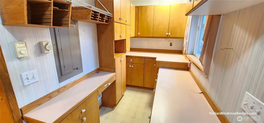 701 E Road Of Tralee Shelton WA 98584
