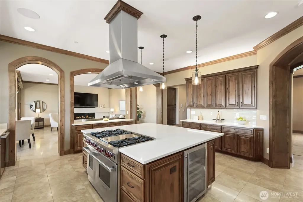 435 8th Avenue W Kirkland WA 98033