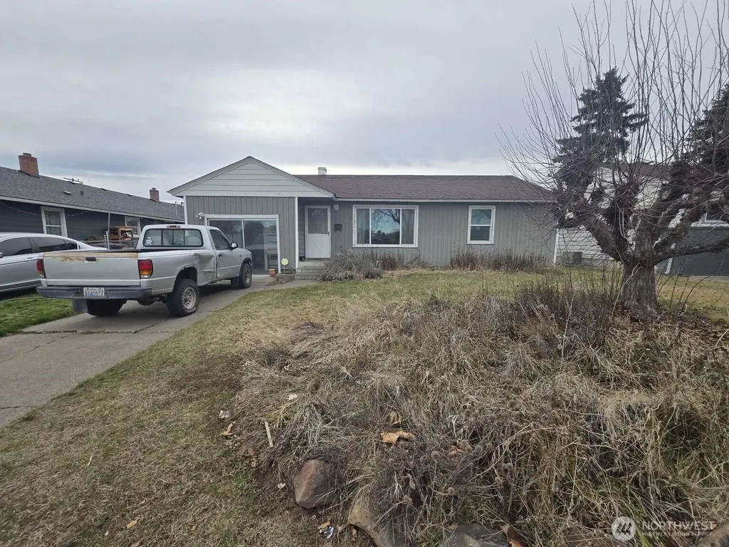 1318 S 6th Avenue Yakima WA 98902
